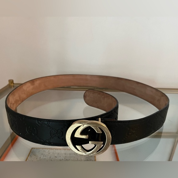 Authentic Gucci Signature Leather Belt - Picture 3 of 6